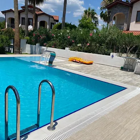 Private Pool At Dalyan فيلة أورتاجا