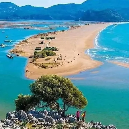 Private Pool At Dalyan فيلة أورتاجا